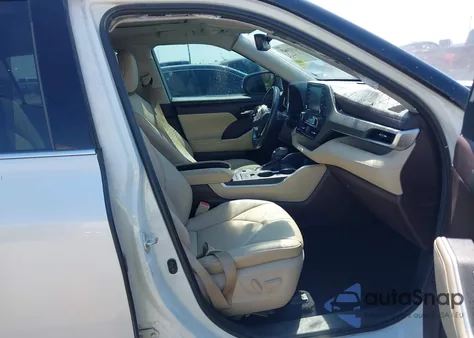 2021 Toyota Highlander Xle from USA, damaged, VIN 5TDGZRAH6MS515004